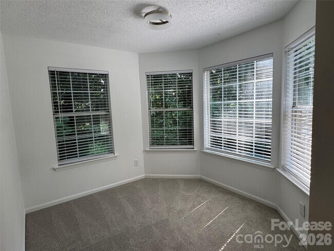 Building Photo - 6523 Clavell Ln