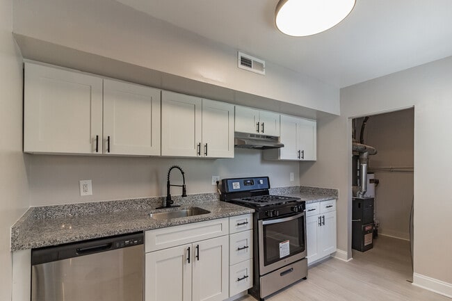 Kitchen - Fox Glen