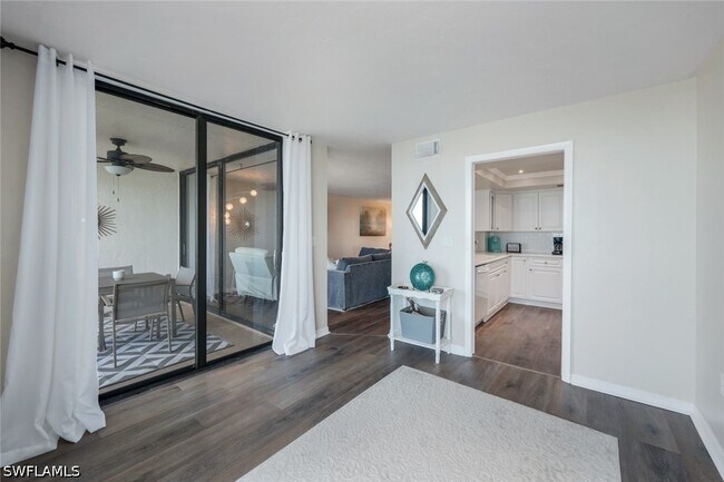 Foto del edificio - 10475 Gulf Shore Dr