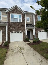 Building Photo - 5653 Tipperlinn Way