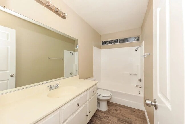 Foto del edificio - 8775 Buckeye Ct