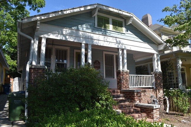 Building Photo - 209 S 2nd St