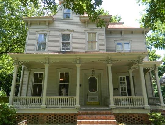 Primary Photo - 246 Telfair St