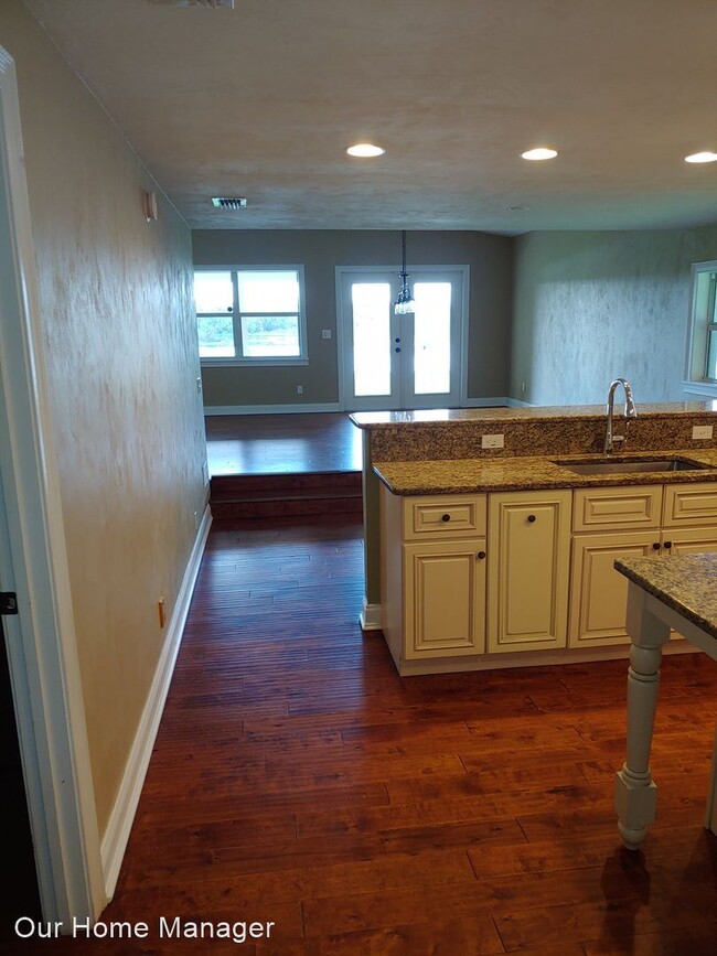 Building Photo - 3 br, 3 bath House - 2303 River Ridge Rd