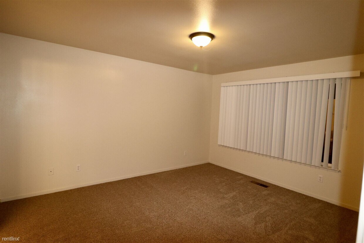 Foto del edificio - 3 br, 2 bath 4plex - 103 Palmer Court A