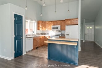 Building Photo - 146 NW 25th St