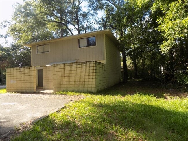 Building Photo - 713 SW 69th St