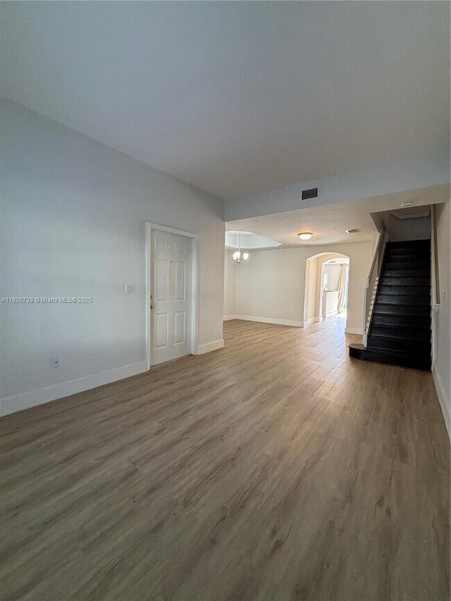 Foto del edificio - 4931 N Harbor Isles Dr