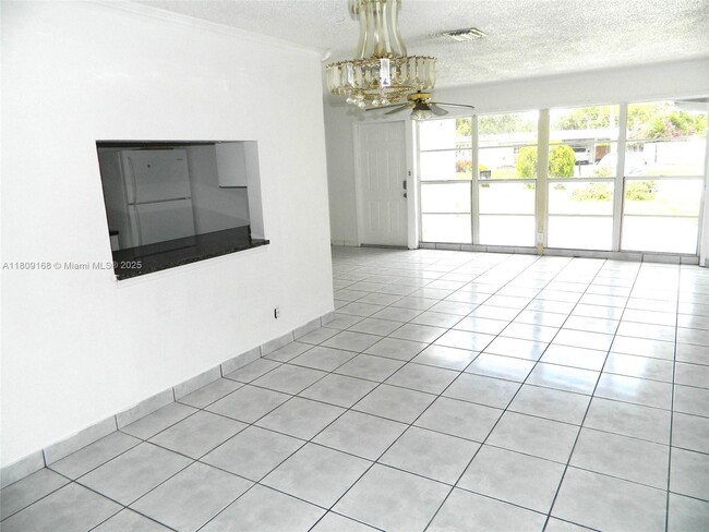 Building Photo - 1270 SW 29th Terrace