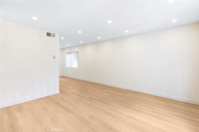 Foto del edificio - 333 Riverdale Dr