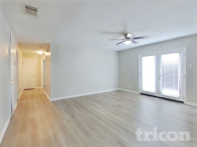 Foto del edificio - 2814 Coast Plain Dr