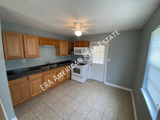 Building Photo - 74 2nd Ave