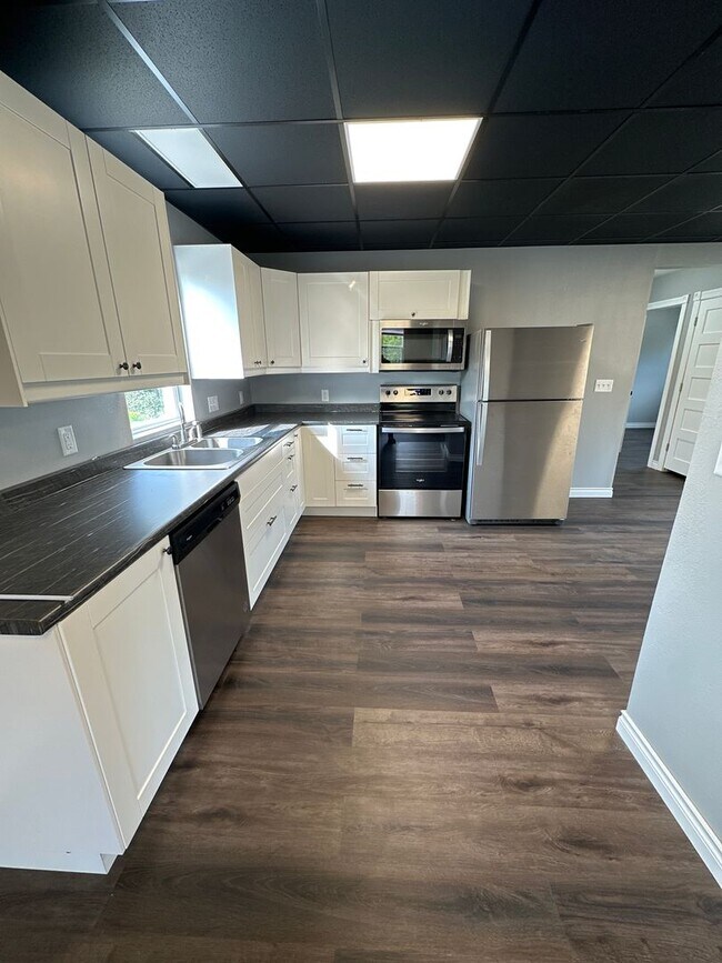 Foto del edificio - 602 3rd Ave SW