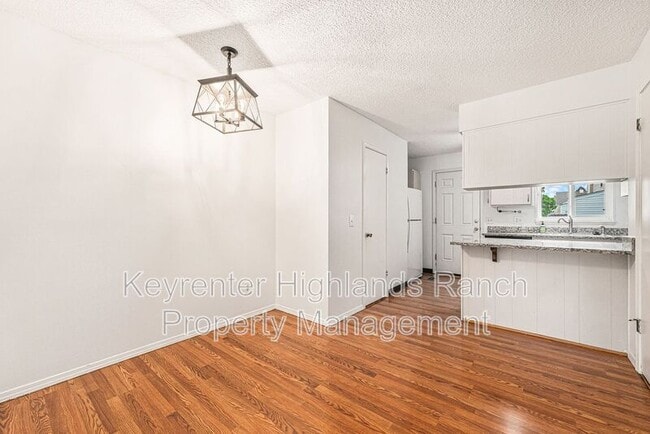 Building Photo - 3121 S Estes St