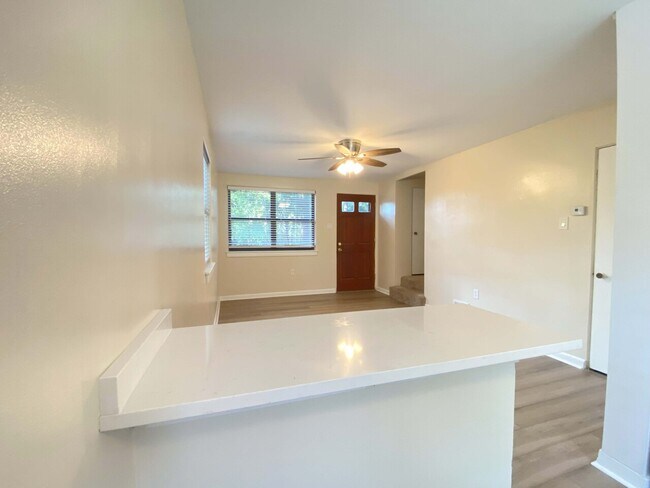 Foto del edificio - Faris Circle / Unit 12