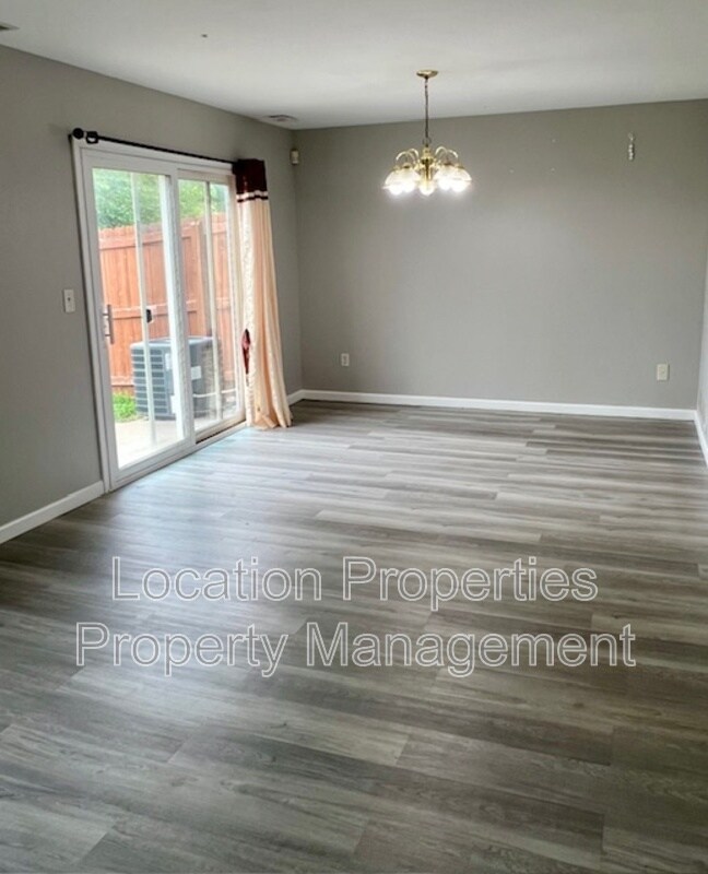 Foto del edificio - 2767 Grand Cir