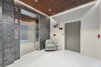 Building Photo - 170 Malone St