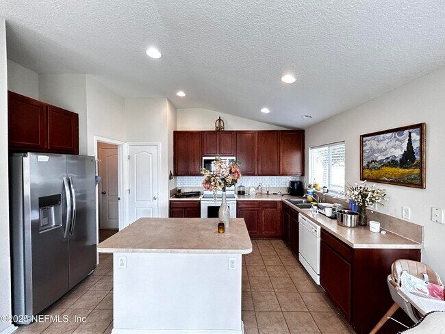 Building Photo - 5163 Magnolia Valley Dr