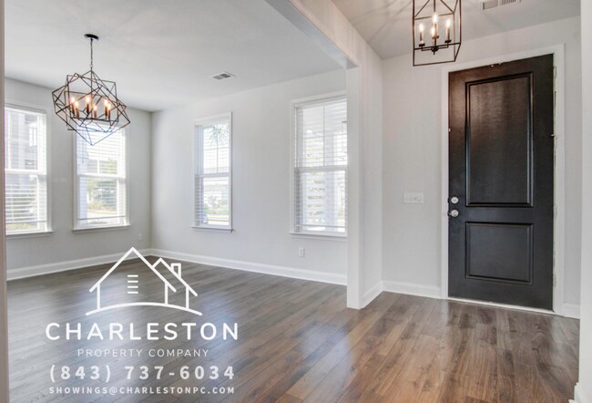 Foto del edificio - 612 Heartwood Ln