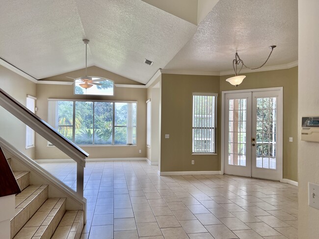 Building Photo - 14300 Dulcimer Ct
