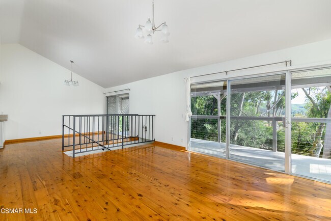 Foto del edificio - 2 Sparrowhawk Ln