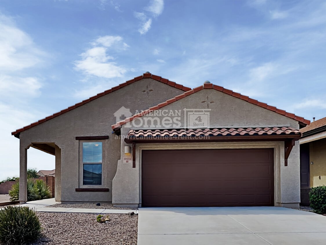 10433 S Painted Mare Drive House for Rent in Vail, AZ
