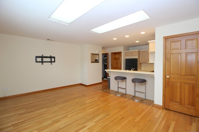 Foto del edificio - 107 Saugatuck Ave