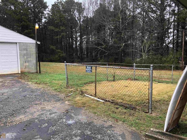 Building Photo - 5317 Lilburn Stone Mountain Rd