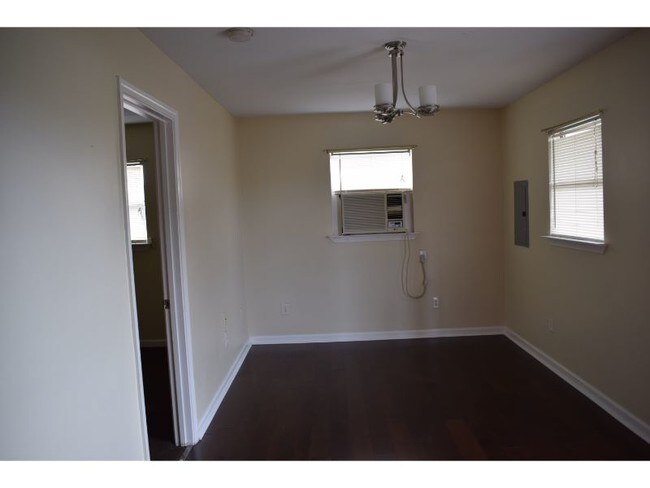 Building Photo - 6212 Hayne Blvd