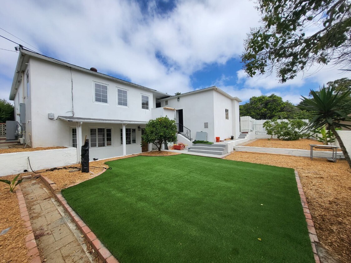 Foto principal - 3765 Elliott St