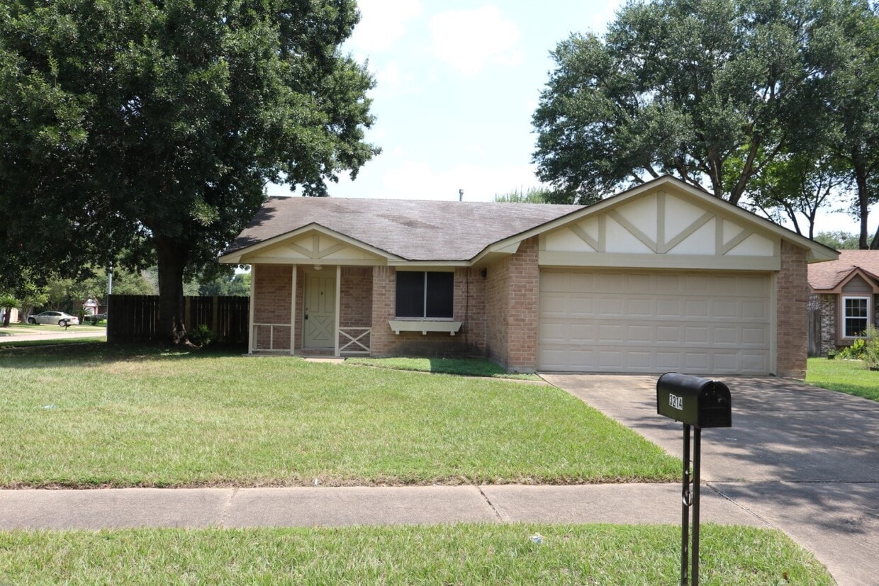 Primary Photo - 3214 Keywood Ln