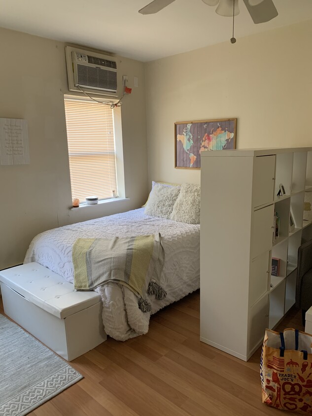 Primary Photo - 1430 Lombard St