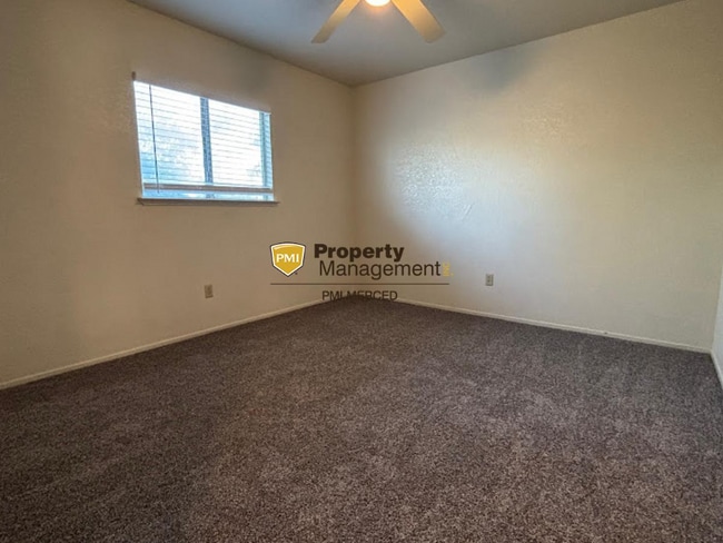 Building Photo - 2 Bedroom House Coming Soon for $1900!