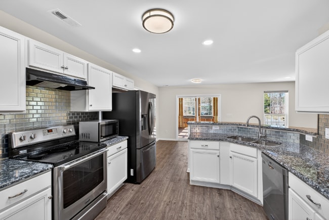 Foto del edificio - 106 Barbee Rd