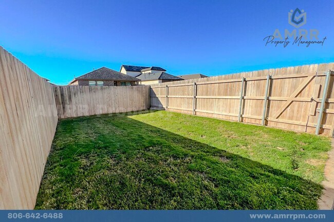Foto del edificio - Beautiful 4 bedroom home in Cooper District
