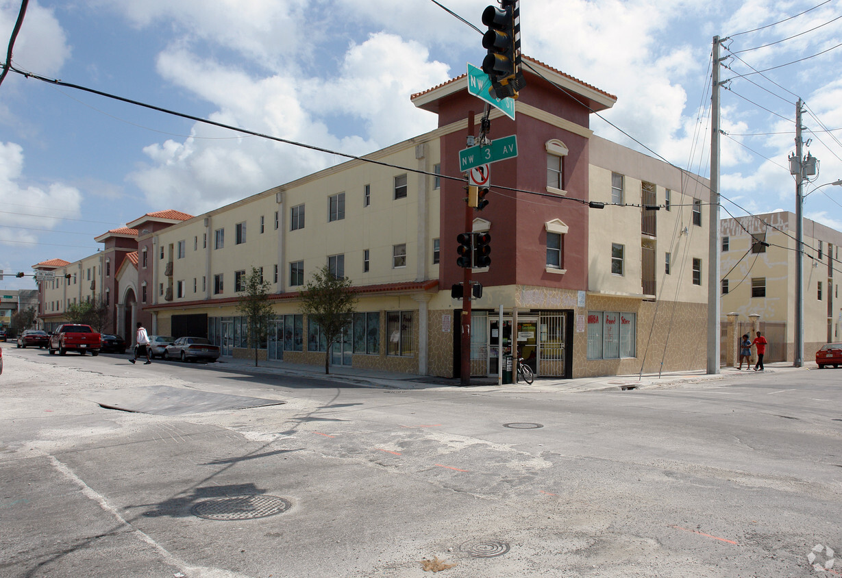 Building Photo - New Arena Square Apartments