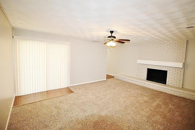 Foto del edificio - 938 W Pleasant Run Rd