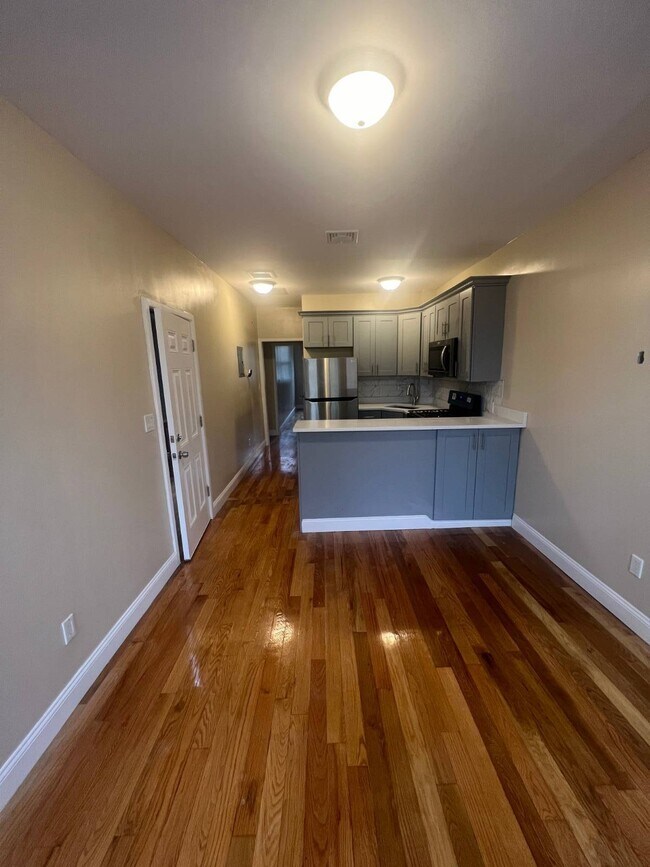 Building Photo - 18 Gunther Pl