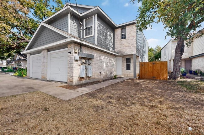 Foto del edificio - 2318 Riddle Rd