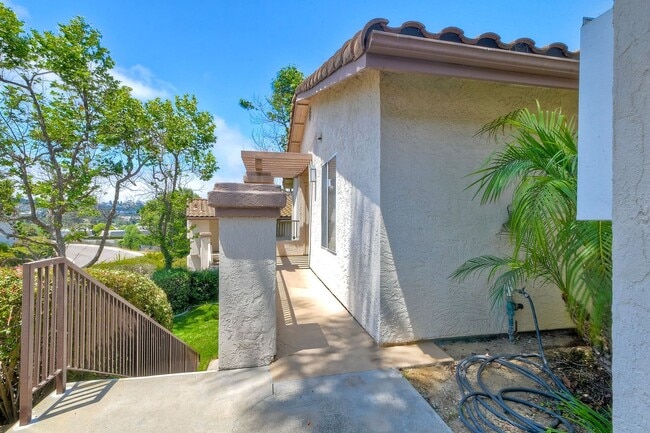 Building Photo - 1Bed/1Bath Condo in La Costa! ~ Altiva