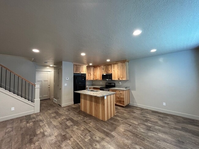 Foto del edificio - 3 Bedroom 2.5 Bathroom Townhome