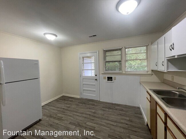 Building Photo - 2 br, 1 bath House - 720 New River Drive