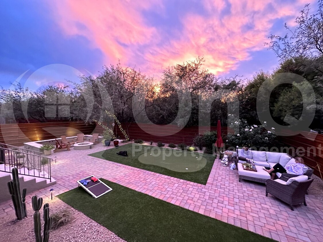 Foto principal - 1421 N Santa Rosa Ave