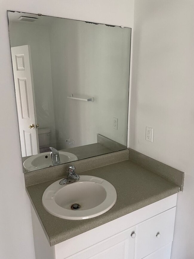 Photo - Recently renovated 3/2 on Balkin Rd House