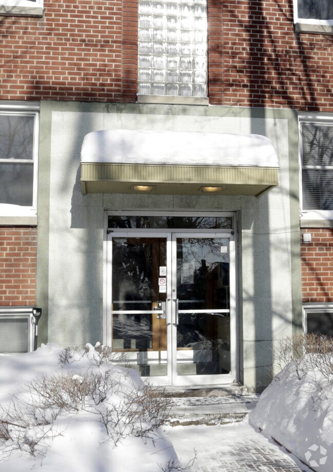 45 Somerset Apartments 45 Somerset St W Ottawa, ON