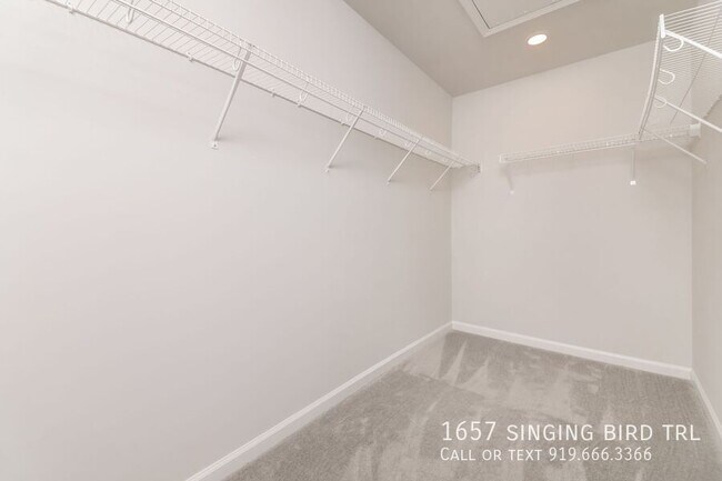 Building Photo - 1657 Singing Bird Trl