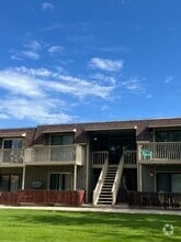 Building Photo - 806 Stone Mountain Dr