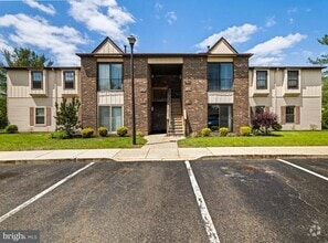 Building Photo - 17 Chelsea Ct