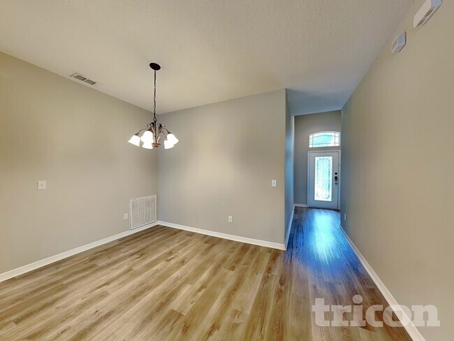 Foto del edificio - 12423 Ridgedale Dr