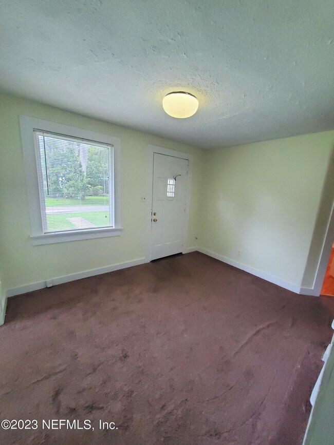 Building Photo - 4756 Palmer Ave